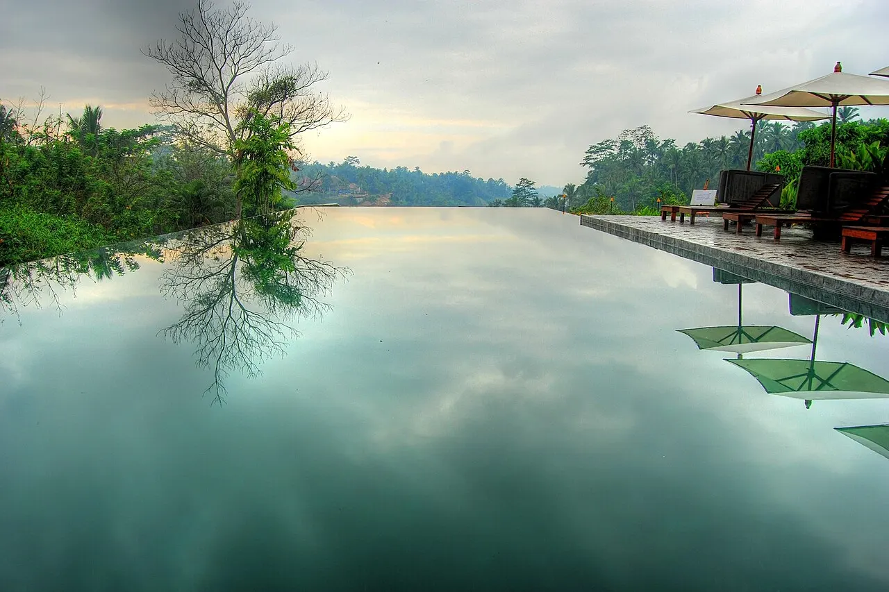 Stock photo of a pool project of the kind Escape Pools takes on in Spring