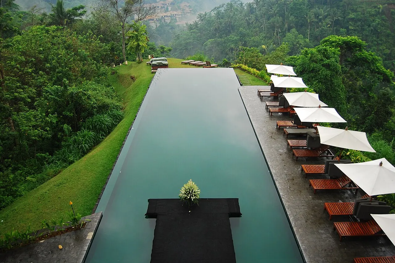 Stock photo of a pool project of the kind Spring Pools takes on in Spring